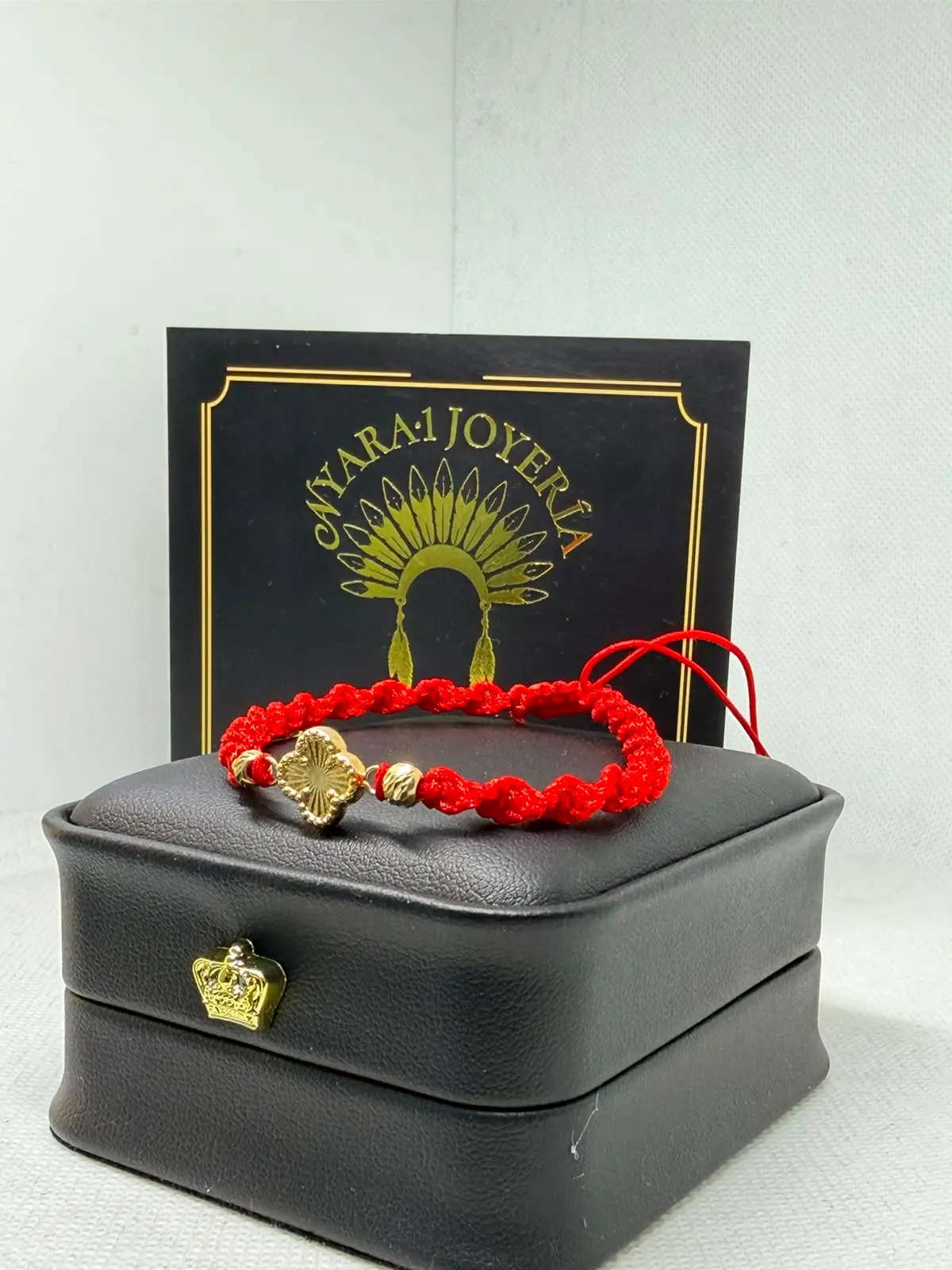 PULSERA TRÉBOL TEJIDA